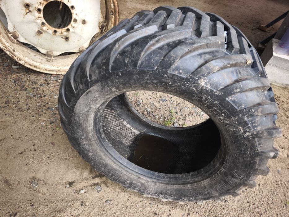 Wzmocniona opona TRELLEBORG 500/45-22.5 Nowa oryginalna zachodnia twin 404 imp 146A8
