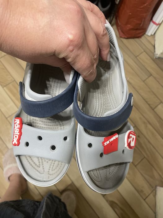 Крокси, Crocs, j2