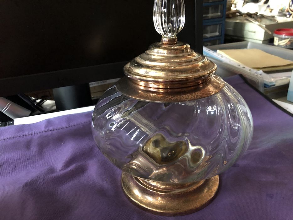 Peca antiga  bomboneira. Vidro