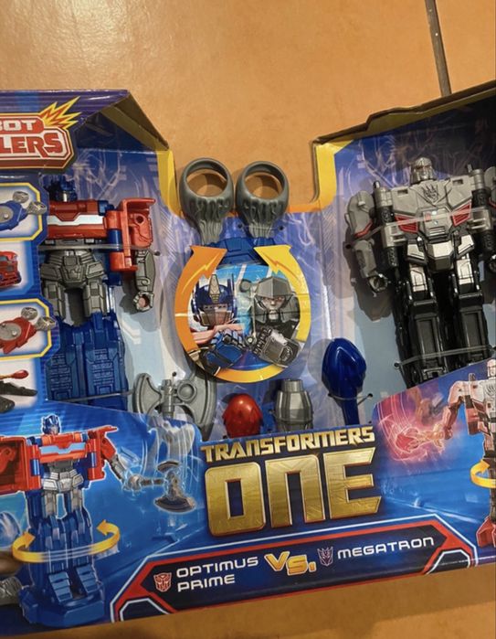 Brinquedo transformers novo