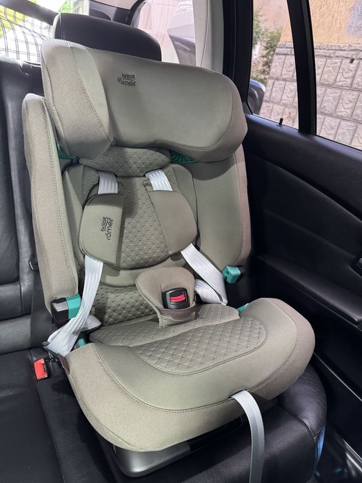 Автокрісло Britax Römer ADVANSAFIX PRO 2025 (LUX / Urban Olive)