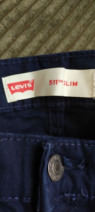 Levis 511 slim fit granatowe chinosy