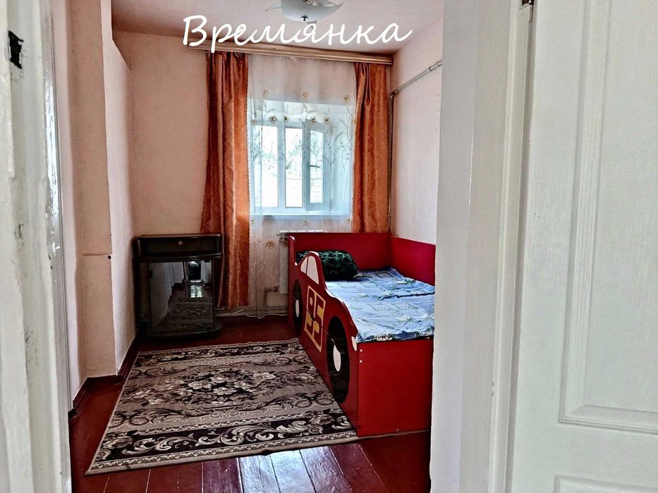 Газифицированные полдома и жилая времянка