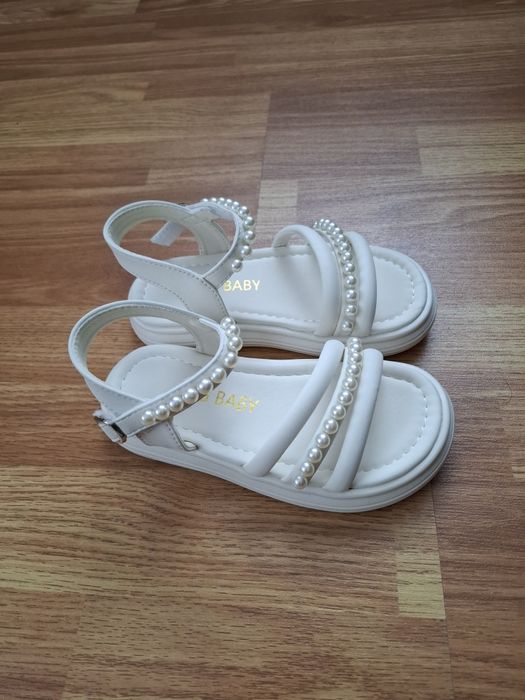 Дитячі босоніжки