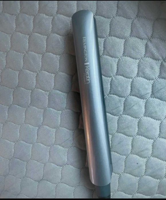 Prostownica Remington Keratin S8598