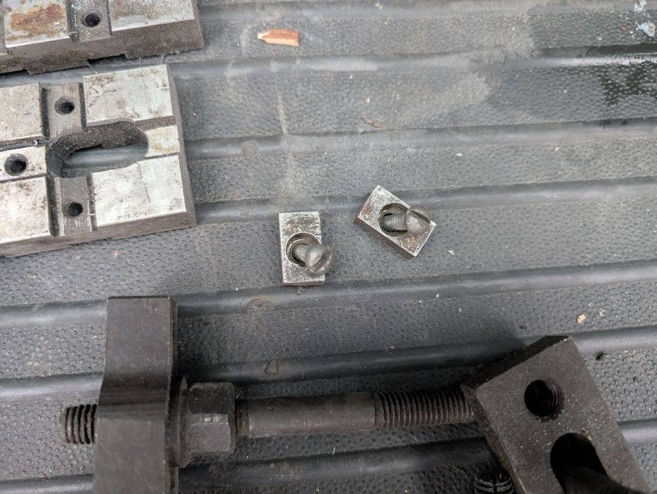 Фрезерно сверлильні приспособи