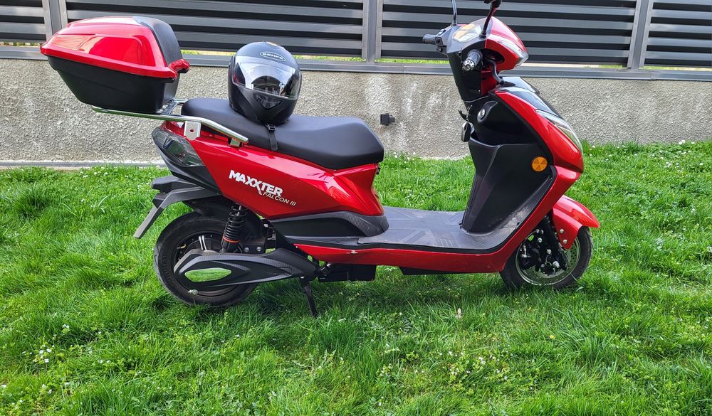 Електроскутер, скутер , мото