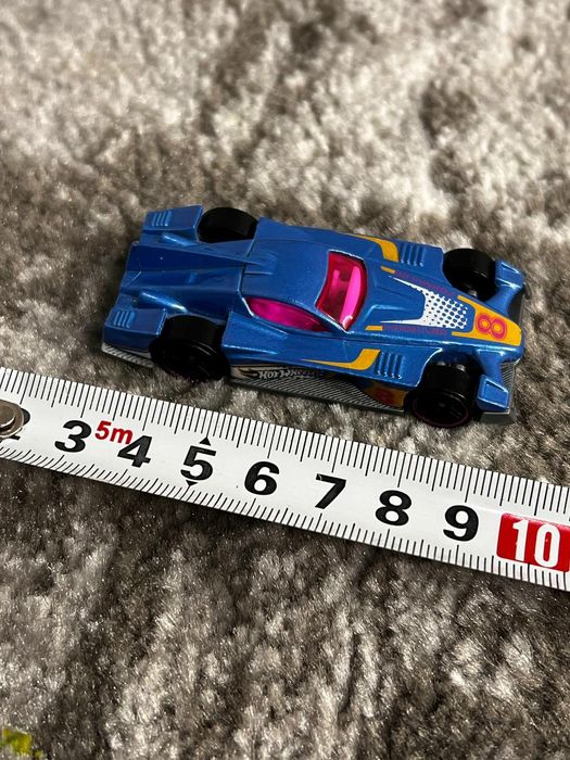 Машина ,машинки от самых маленьких до самых больших ,пишите покажу