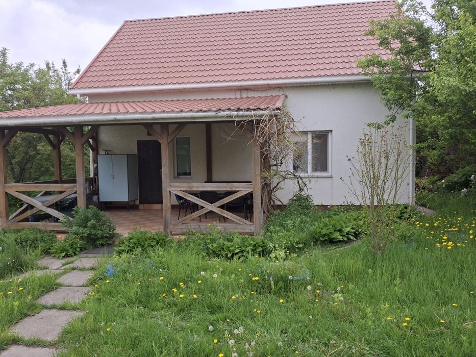 Продам свій будинок Мар'янівка ( Житомирська траса), 50км від м. Нивки