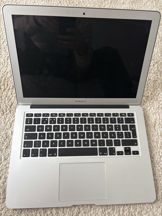 MacBook Air 13” 2017 – Funcional – Bom estado