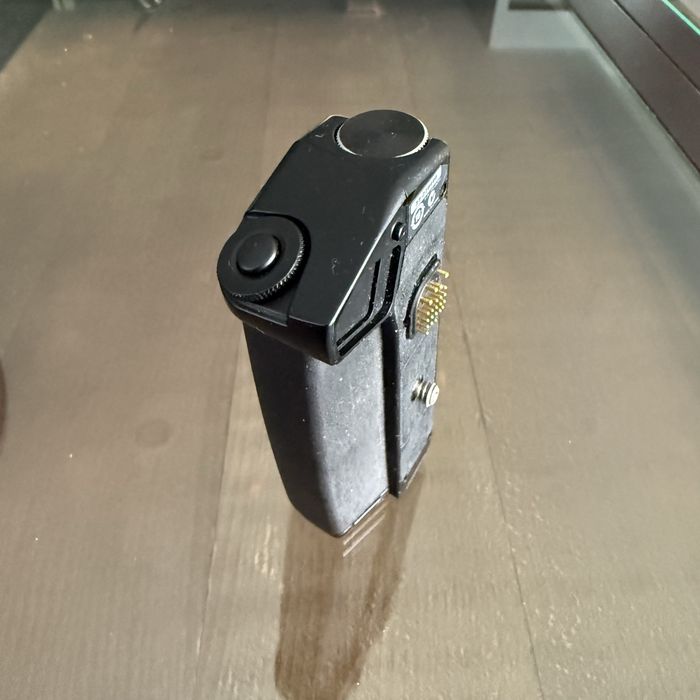 Punho Olympus HLD-6P