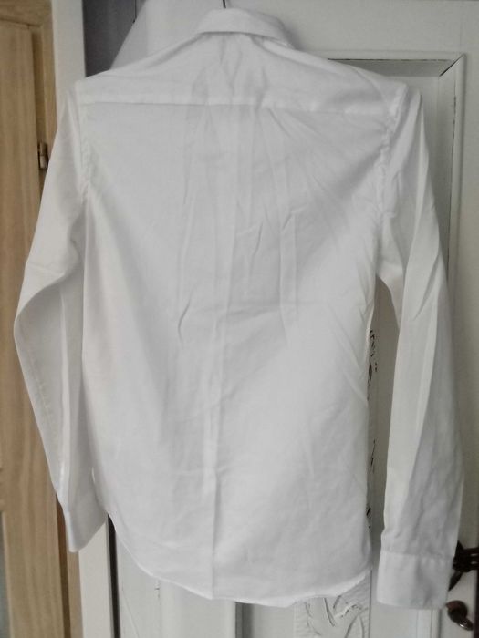 prawie NOWA premium bawełniana koszula chłopięca biała XS męska