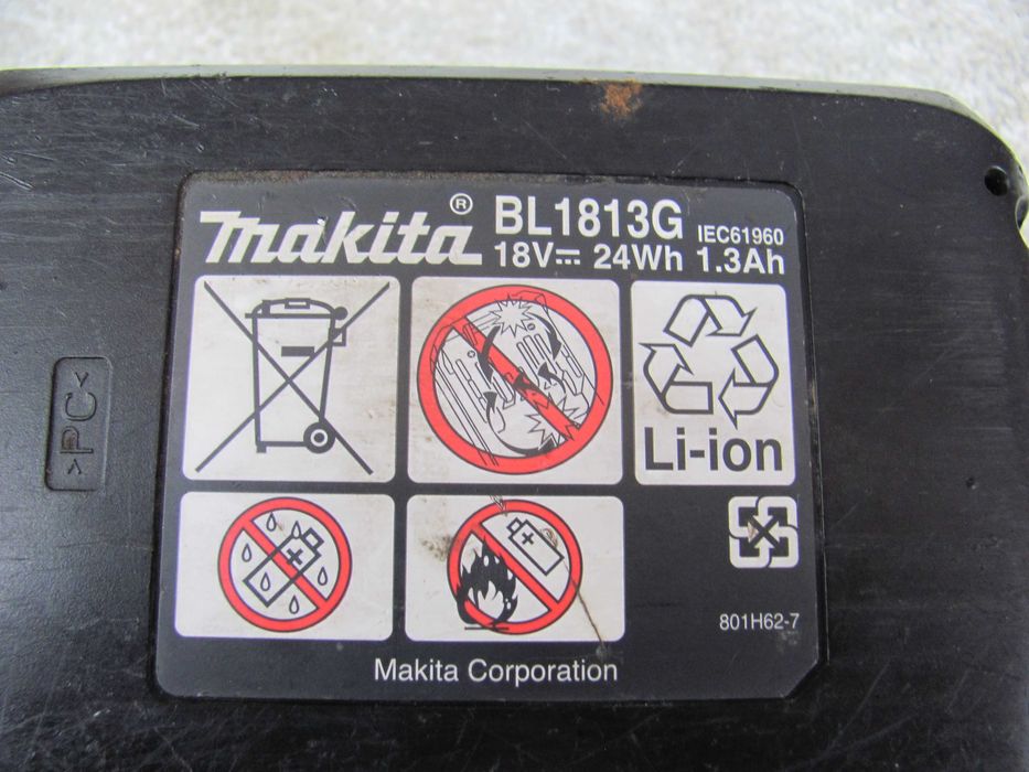 Шуруповерт Makita