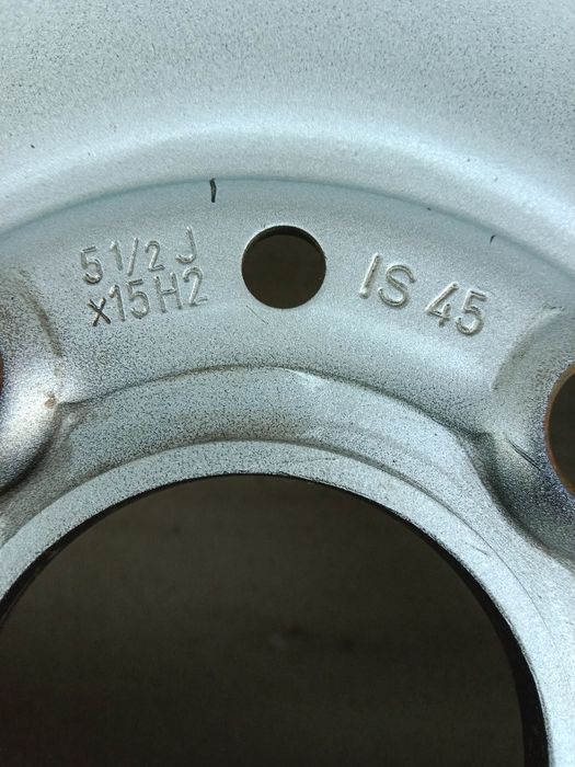 Диски сталеві 4/100-R15--5.5j-et45