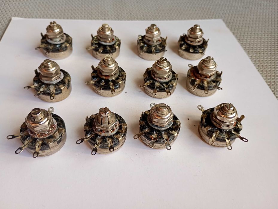 Potencjometr UNITRA Telpod 4,7kOhm 2W