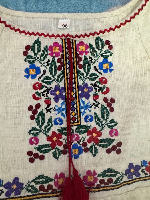 Продам дитячу вишиванку