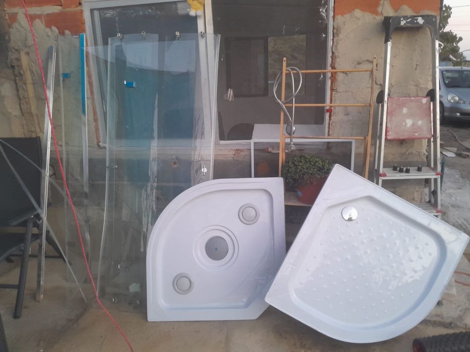 Vende se Cabine de duche