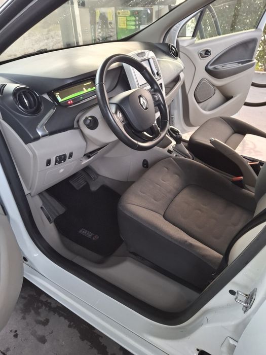 Vendo  Renault zoe 22w