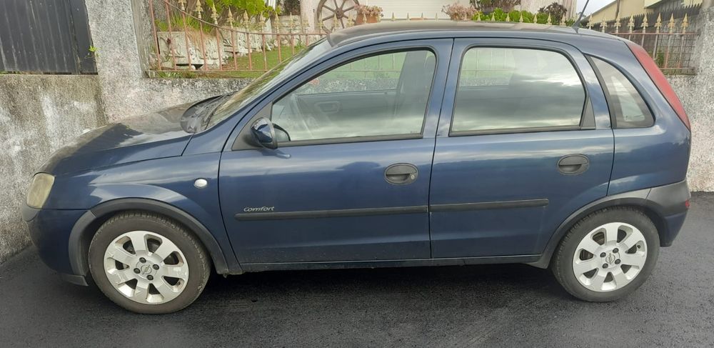 Opel Corsa C 1.2 a gasolina (2002) 5 portas — photo 4