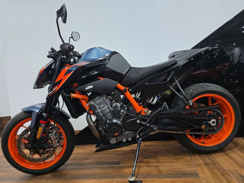 KTM