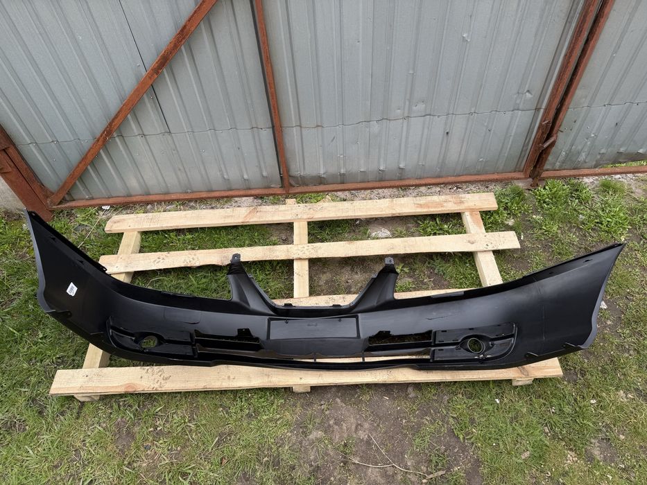 Передний бампер Hyundai Elantra