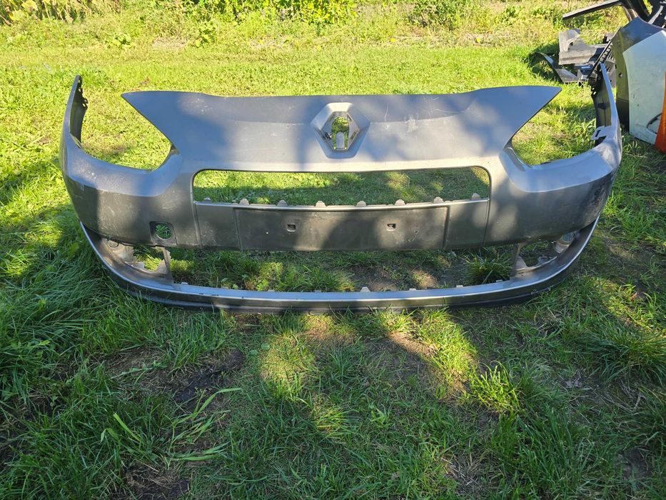 zderzak przód Renault Fluence