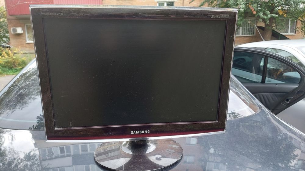 Продам samsung ls20twhsuv en
