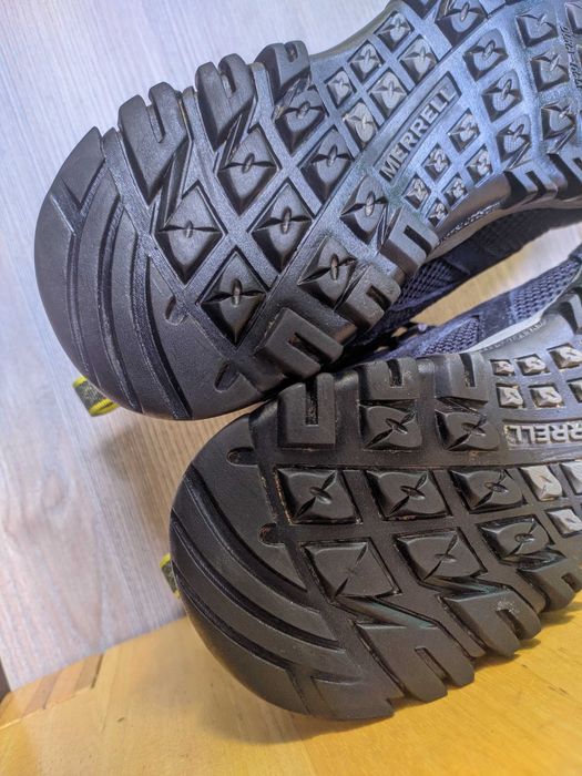 Кроссовки треккинговые кожаные Merrell