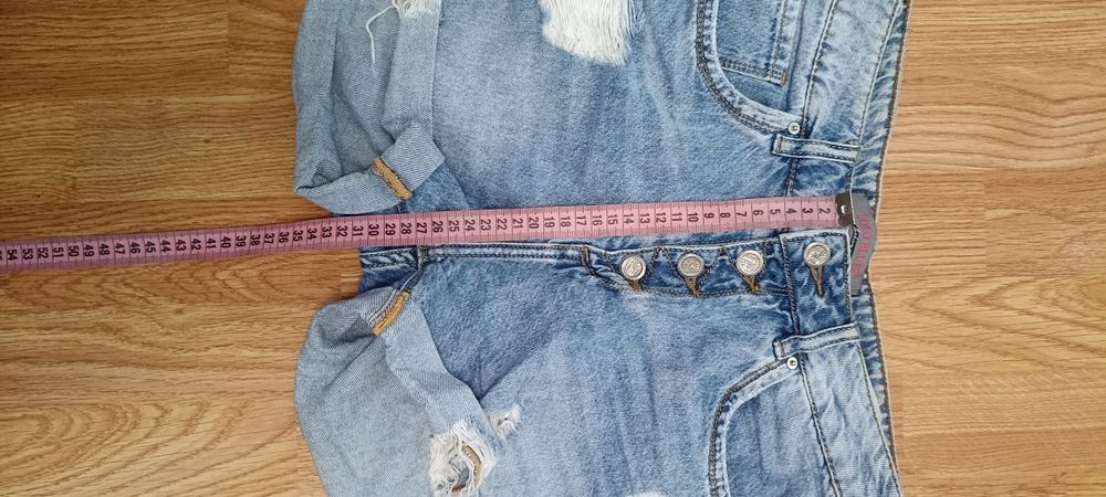 Джинсові шорти вживане