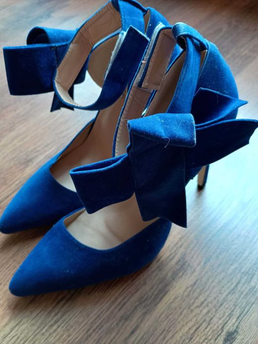 Szpilki niebieskie rozmiar 41