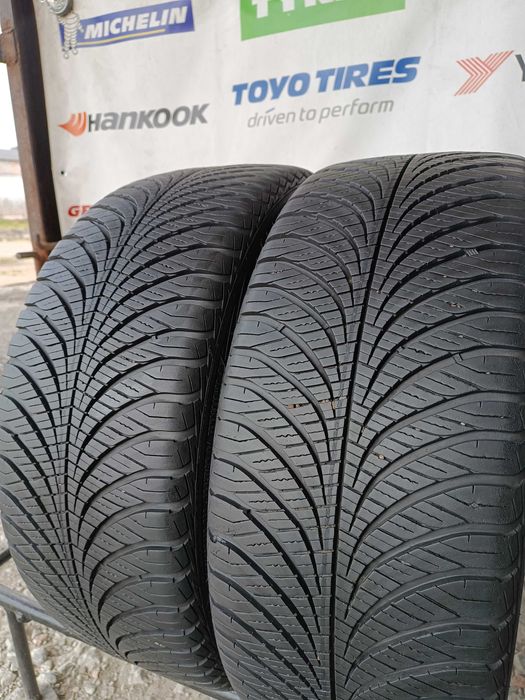 Всесезонні шини 235/45 R19 Goodyear vector 4seasons gen-2 95% залишок