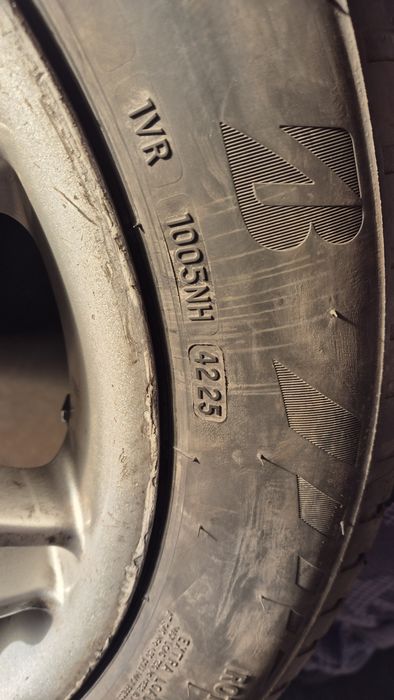Bridgestone Weather Control A005 215/55/17