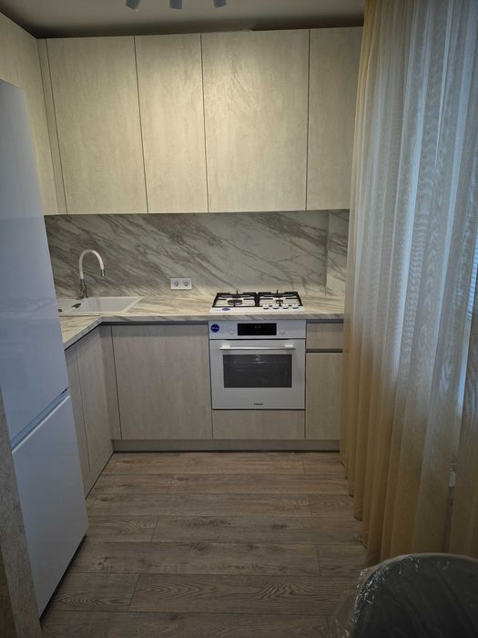 Продам 1комн. квартиру . Метро Армейская - 3мин. Сертификат-да.