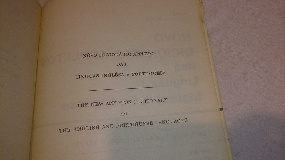 novo dicionário appleton línguas inglesa e portuguêsa (houaiss/Cavery)