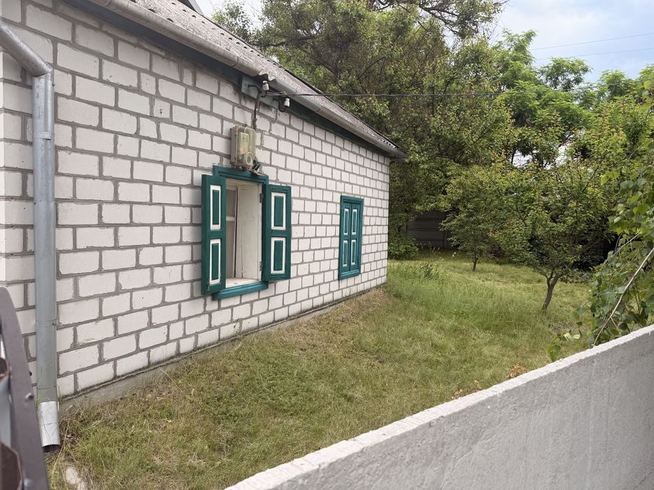 Продам невеликий будинок на березі р. Псел