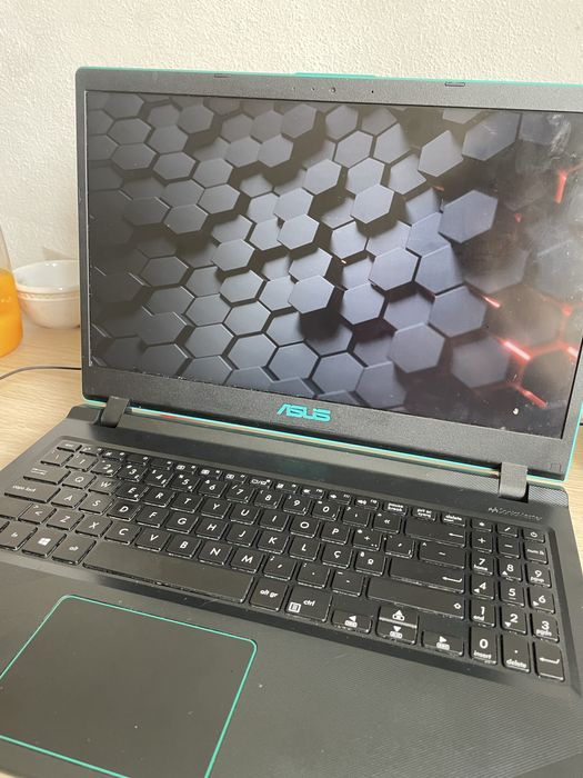 Excelente ASUS XS650UD