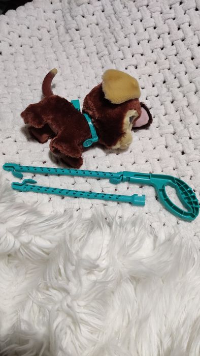 Fur Real friends interaktywny piesek na smyczy