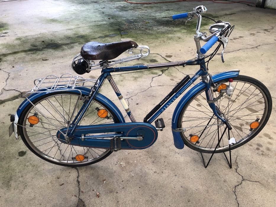 Bicicleta antiga pasteleira roda 26