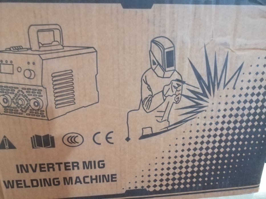 Aparelho soldar MIG sem gás.