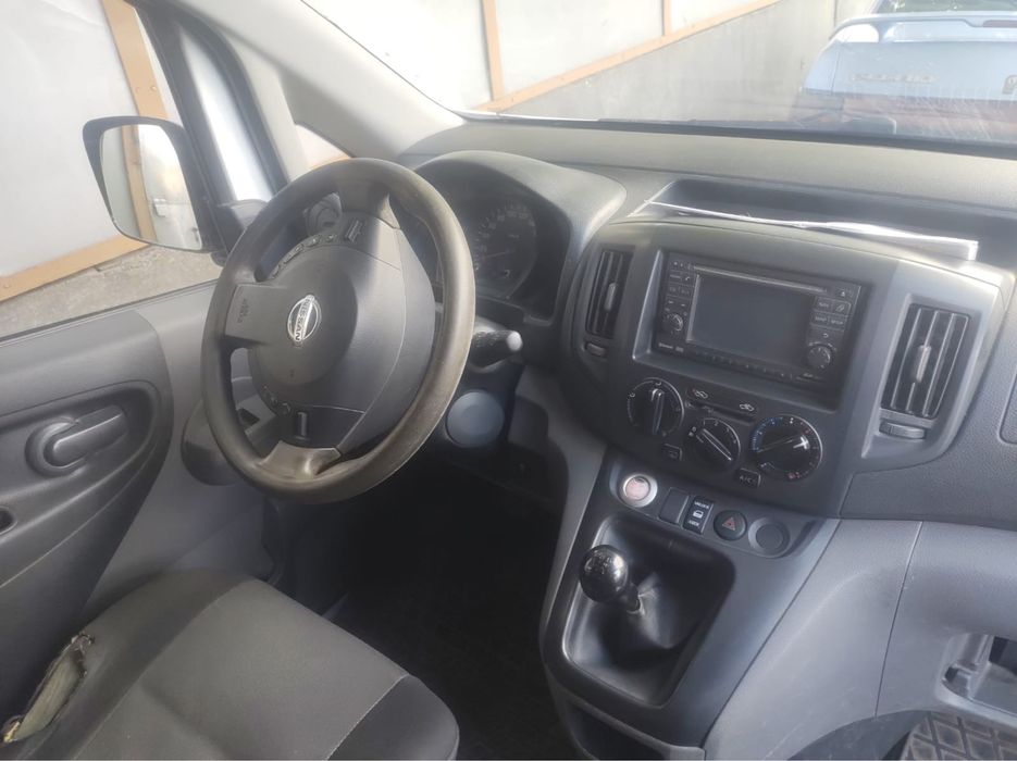 Nissan NV200 2015 • 1.5 Diesel • Без вложений