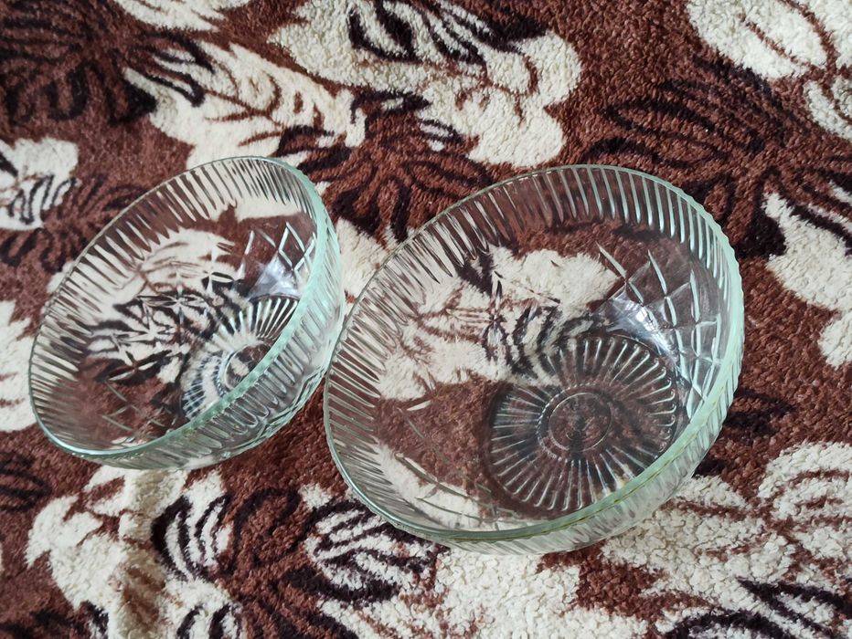 Посуд для цукерок, фруктів, салату (цукерниця, салатник)