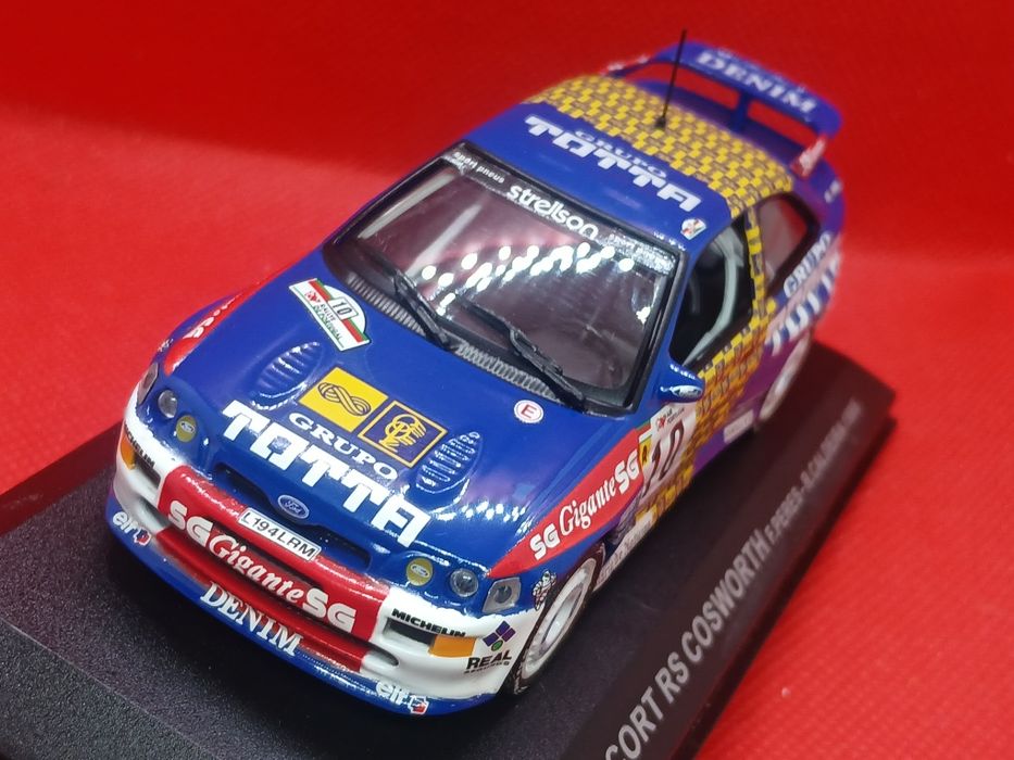 Miniatura  1/43 Ford Escort RS Cosworth F. Peres Rally de Portugal  1995 Novo