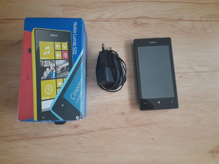 Nokia Lumia 520 .