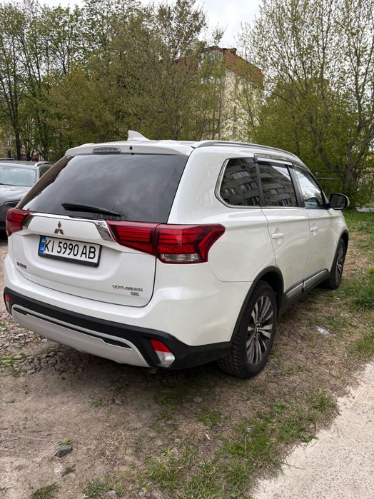 Mitsubishi Outlander 2019