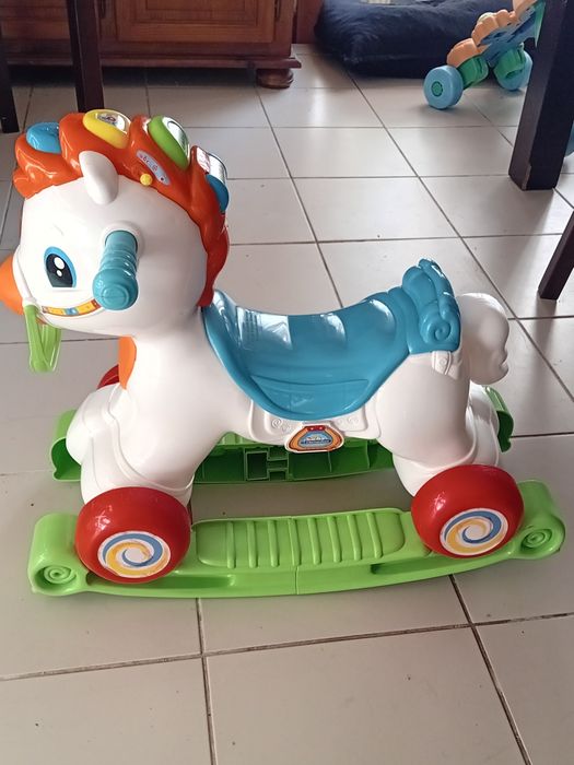 Cavalo martinho brinquedo de bebe