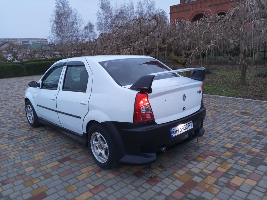 Срочно машина в отличном состоянии