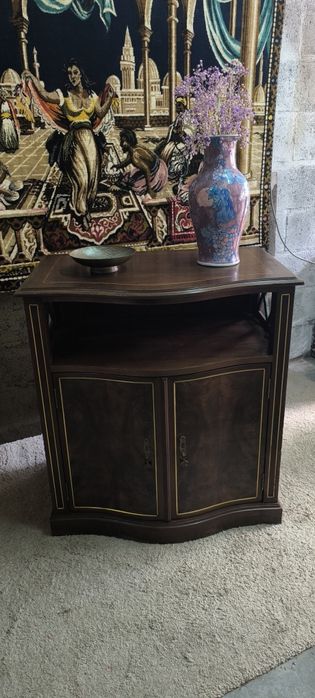 Móvel tv / sapateira vintage em madeira cerejeira, medidas: 75/50/82cm