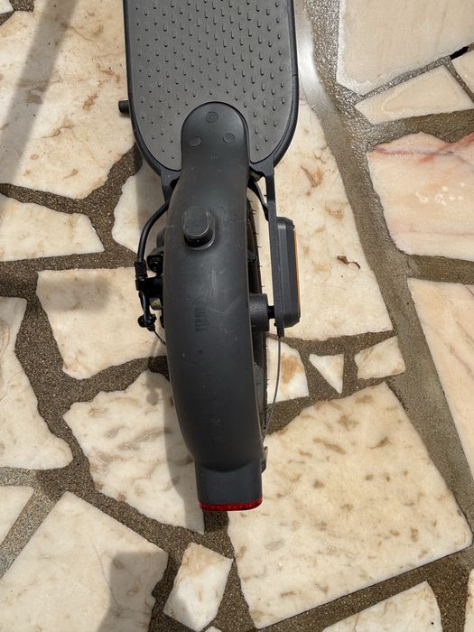 Trotinete Xiaomi Mi Electric Scooter Essential