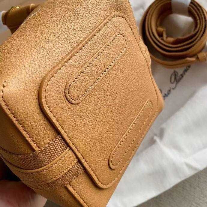 Damska torebka Loro piana Bale bag