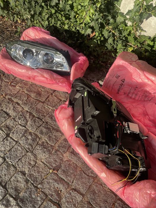 Faróis BMW F10 F11 10-13 Xenon Angel Eyes Led 3D DRL Dinâmicos Cromado